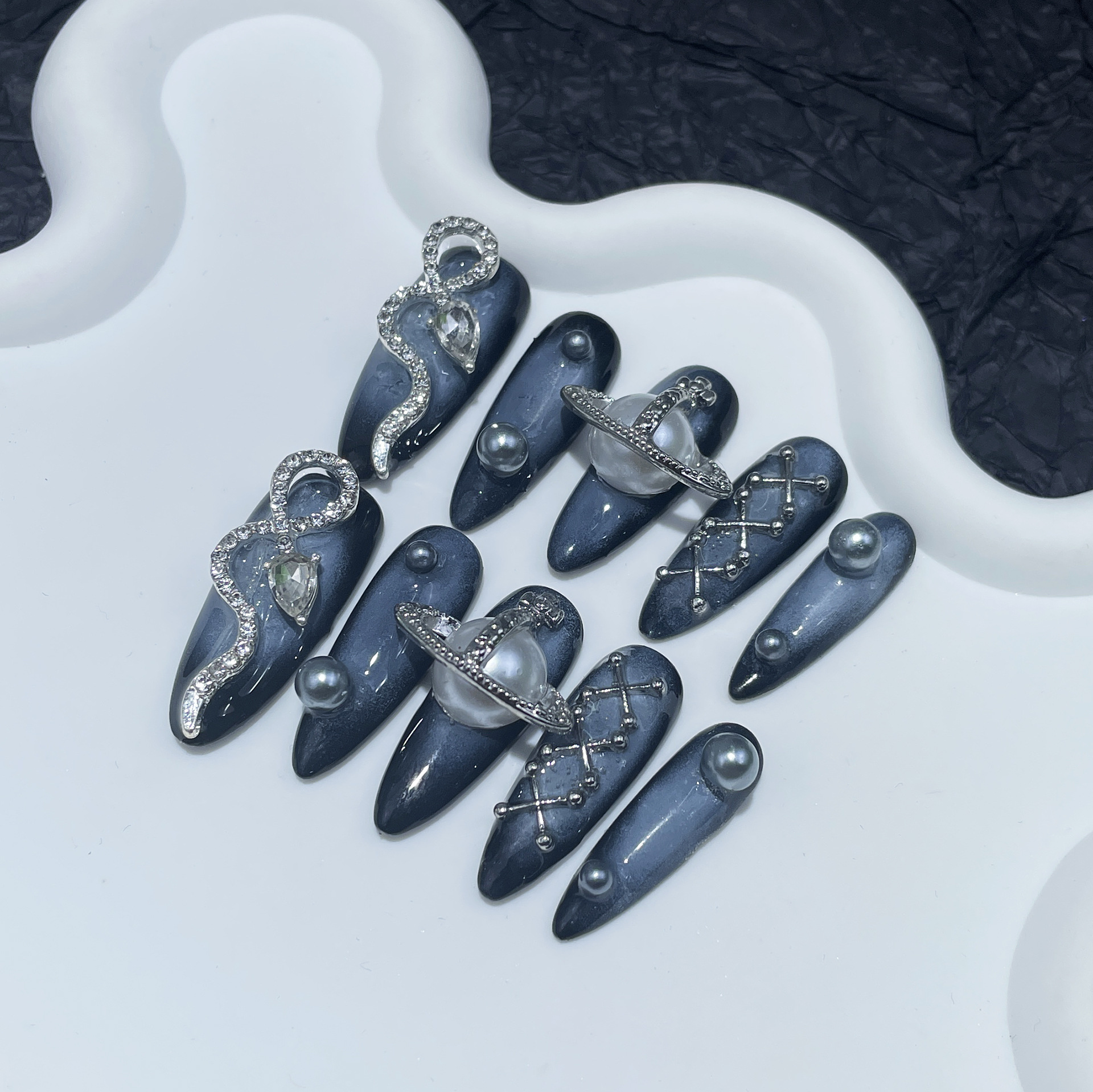 3D Printing Nails - ミステリアスな宇宙柄ネイルチップ ダークブルー ダイヤモンド付き スネークプラネットデザイン イベント用 3Dスネークプラネット星座デコレーション付き